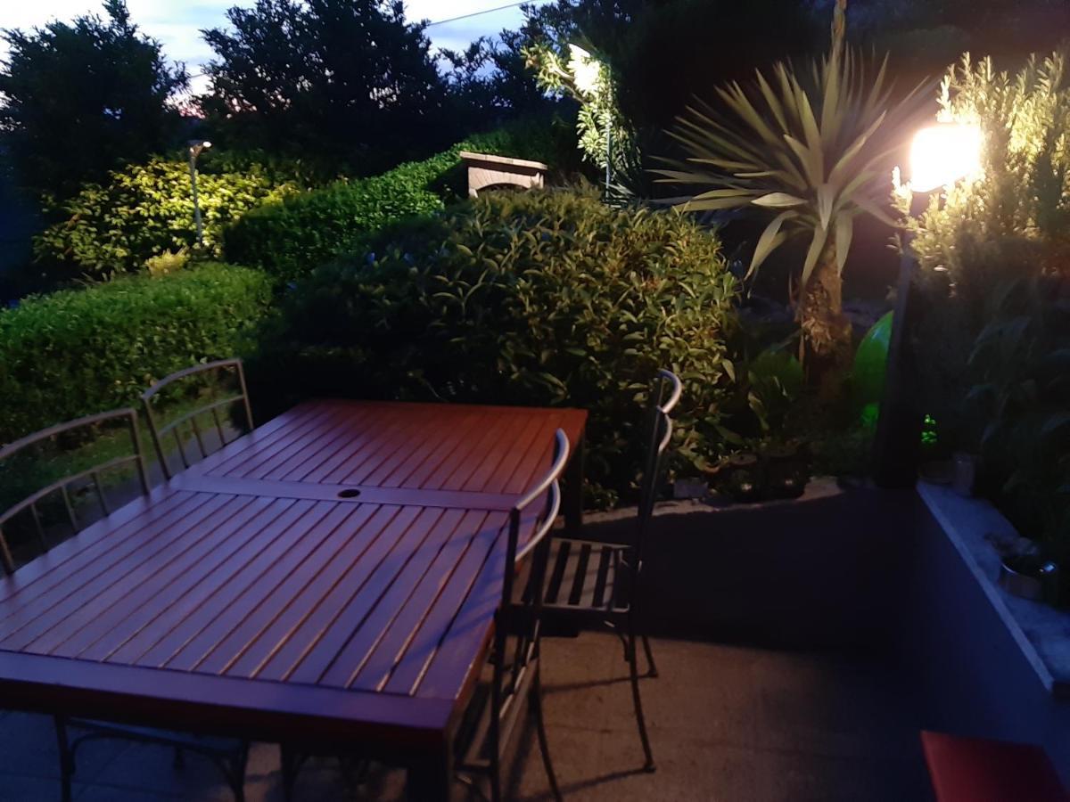 Apartment Tina Istra บูเย ภายนอก รูปภาพ