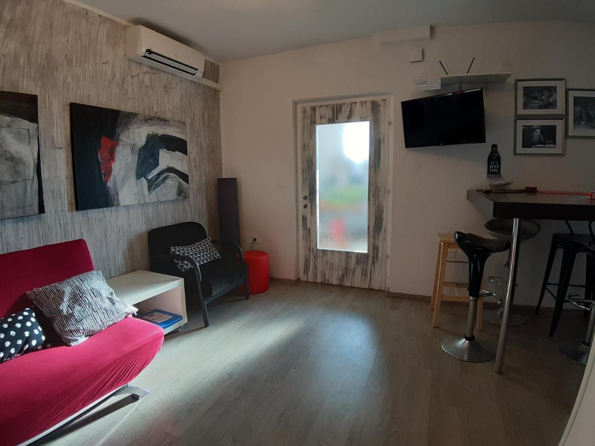 Apartment Tina Istra บูเย ภายนอก รูปภาพ