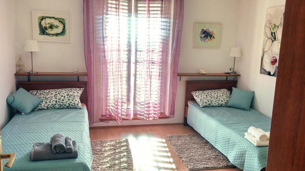 Apartment Tina Istra บูเย ภายนอก รูปภาพ