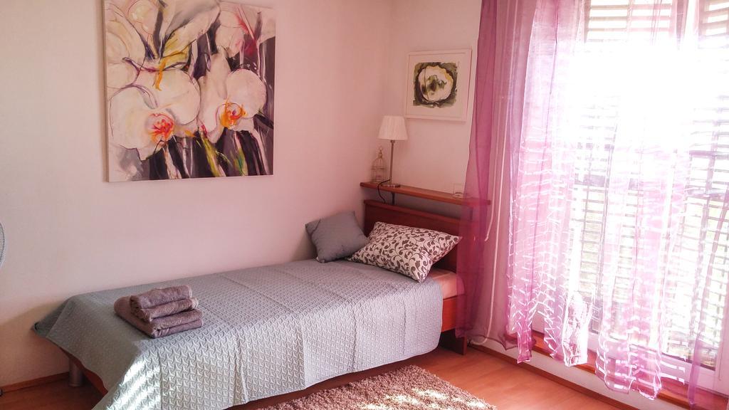 Apartment Tina Istra บูเย ภายนอก รูปภาพ